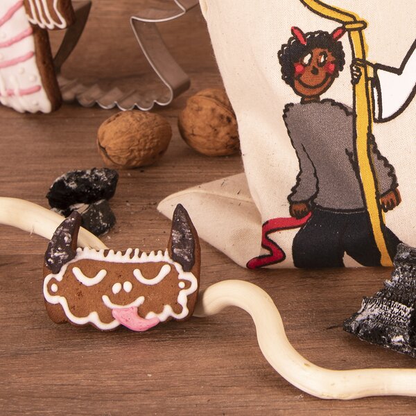 Vykrajovačka upírie zuby