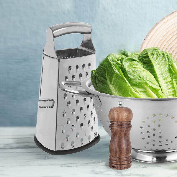 Strúhadlo štvorhranné s rukoväťou