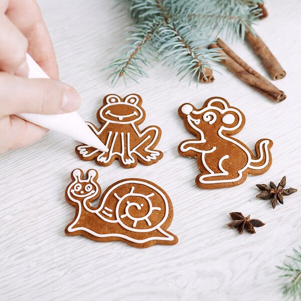 Vykrajovačka na lúke sada 3 ks