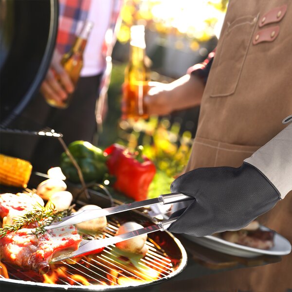 Grilovacia súprava s puzdrom 8 ks