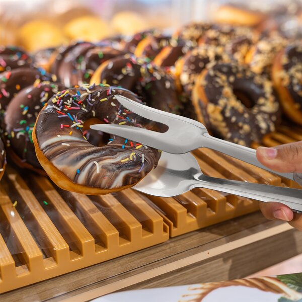 Servírovacie kliešte