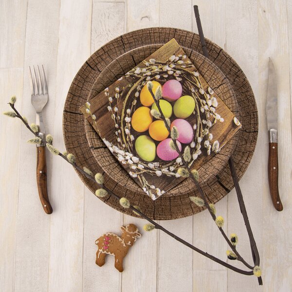 Servírovací obrúsky vajíčka v hniezde