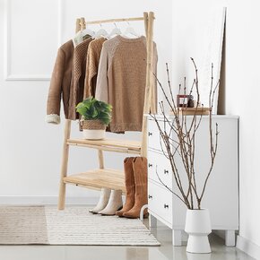 Drevený stojan s 2 policami 71x50x158 cm