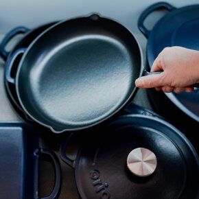 Panvica LIATINA SMALT pr. 26 cm