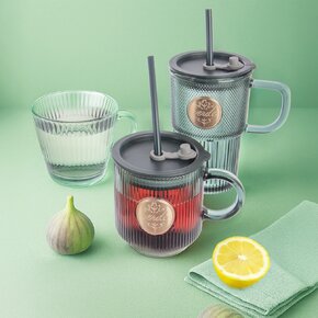 Hrnček s viečkom a slamkou VERDE 0,46 l