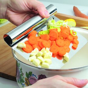 Krájač-špachtľa kuchynská