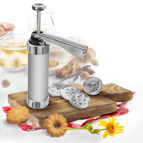 Lis na cesto so zdobičkou