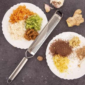 Strúhadlo ploché jemné s rukoväťou