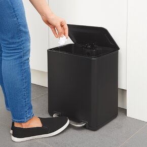 Odpadkový kôš BLACK 20 l