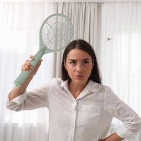 Elektrická plácačka na muchy